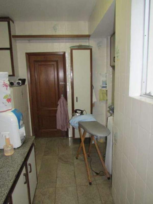 Apartamento à venda com 3 quartos, 136m² - Foto 22