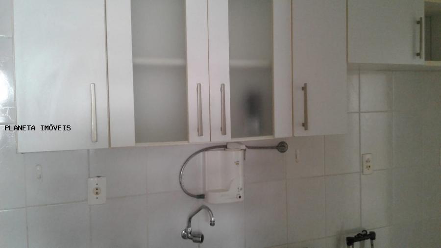 Apartamento à venda com 2 quartos, 72m² - Foto 29