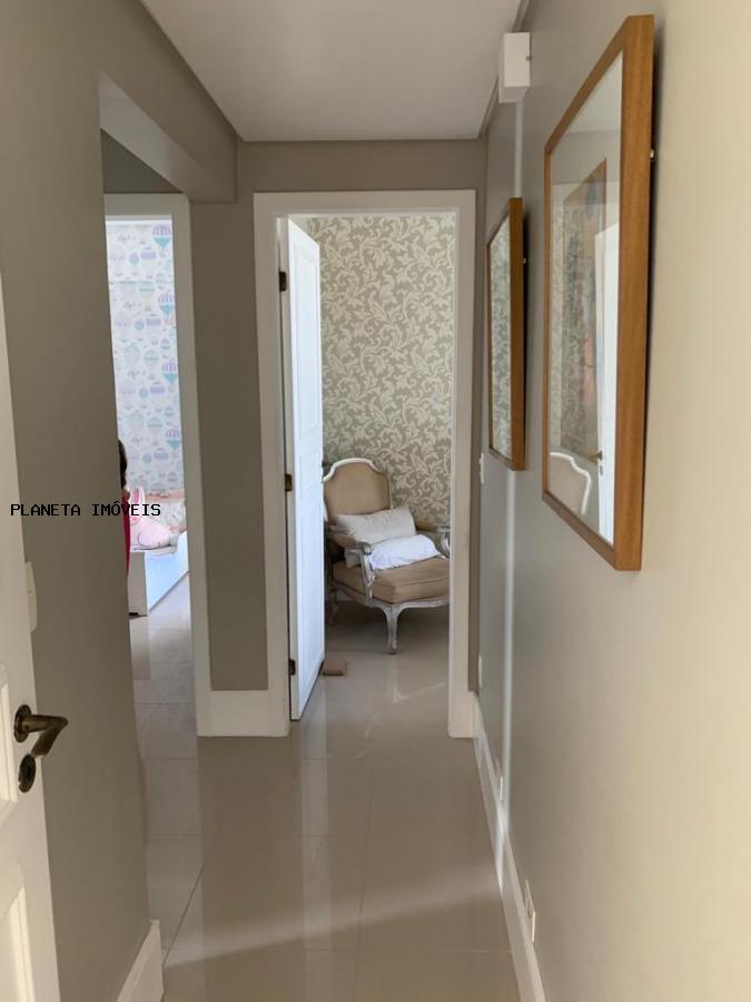 Apartamento à venda com 3 quartos, 170m² - Foto 11