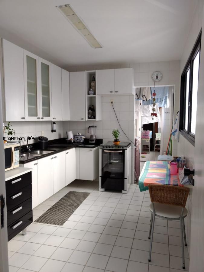 Apartamento à venda com 3 quartos, 117m² - Foto 25