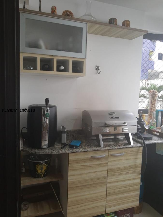 Apartamento à venda com 3 quartos, 105m² - Foto 2