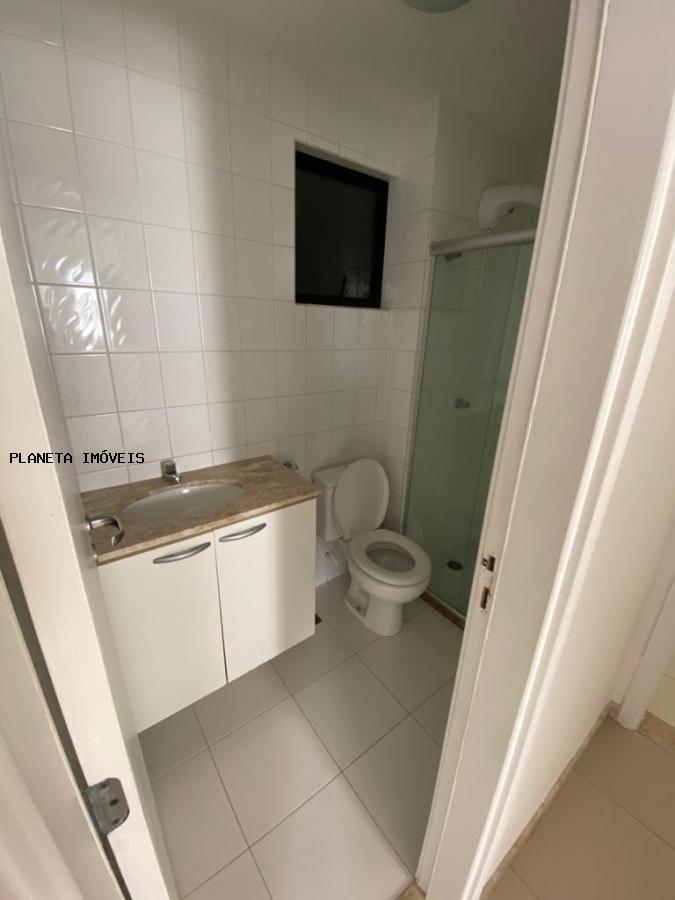 Apartamento à venda com 2 quartos, 72m² - Foto 3