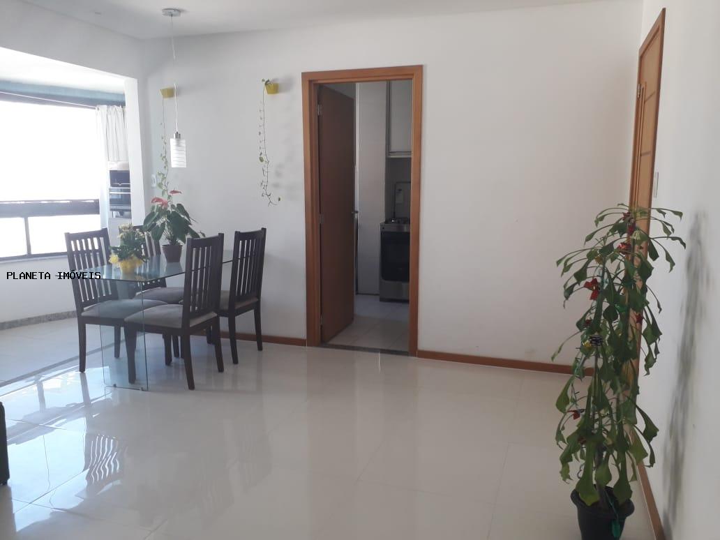 Apartamento à venda com 2 quartos, 70m² - Foto 2