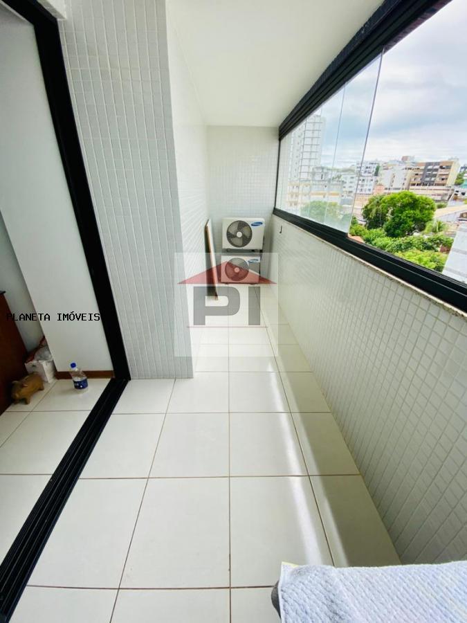 Apartamento à venda com 2 quartos, 65m² - Foto 2