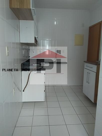 Apartamento à venda com 2 quartos, 76m² - Foto 10