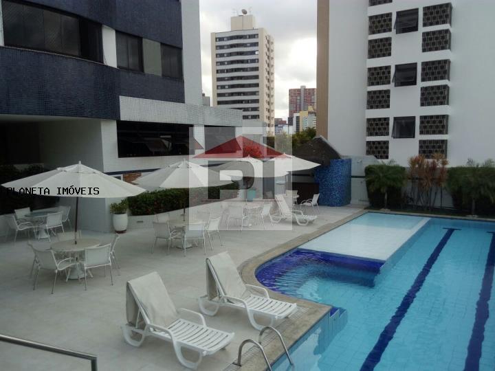 Apartamento à venda com 2 quartos, 76m² - Foto 12