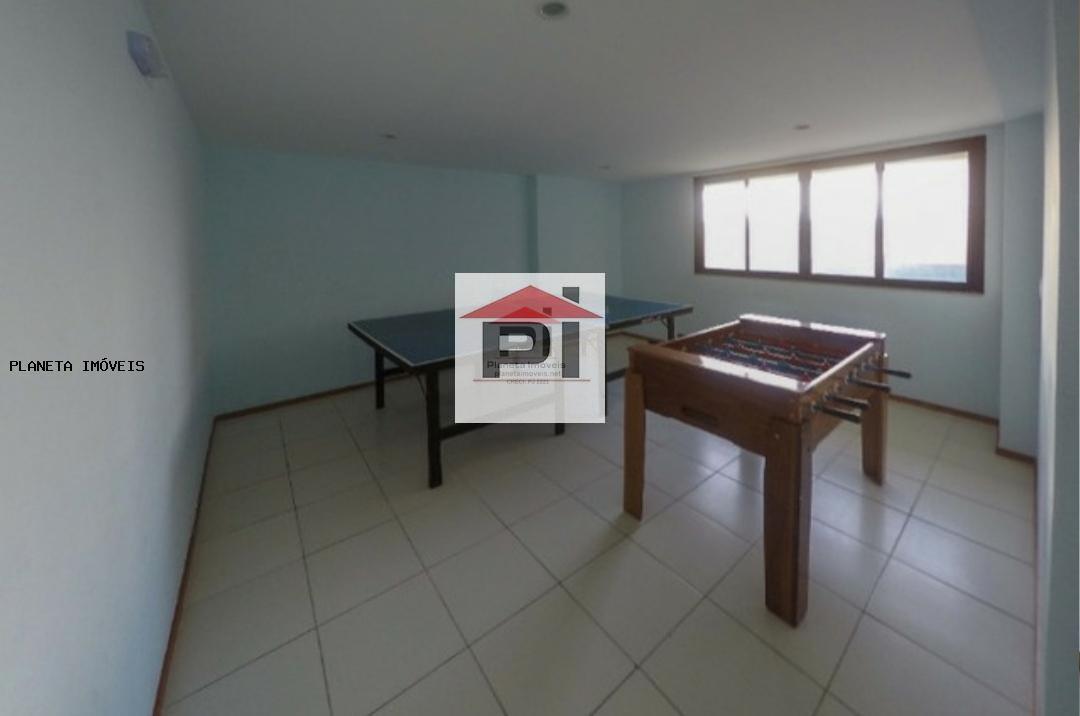 Apartamento à venda com 2 quartos, 70m² - Foto 18