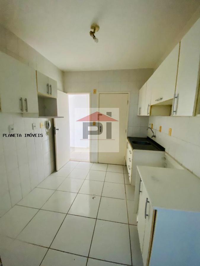 Apartamento à venda com 3 quartos, 86m² - Foto 12