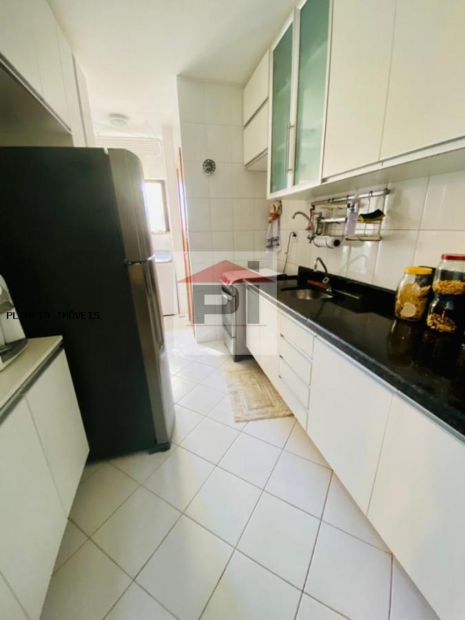 Apartamento à venda com 3 quartos, 80m² - Foto 11