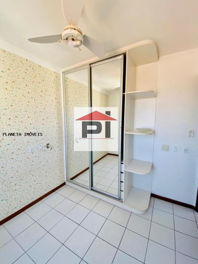 Apartamento à venda com 3 quartos, 74m² - Foto 4