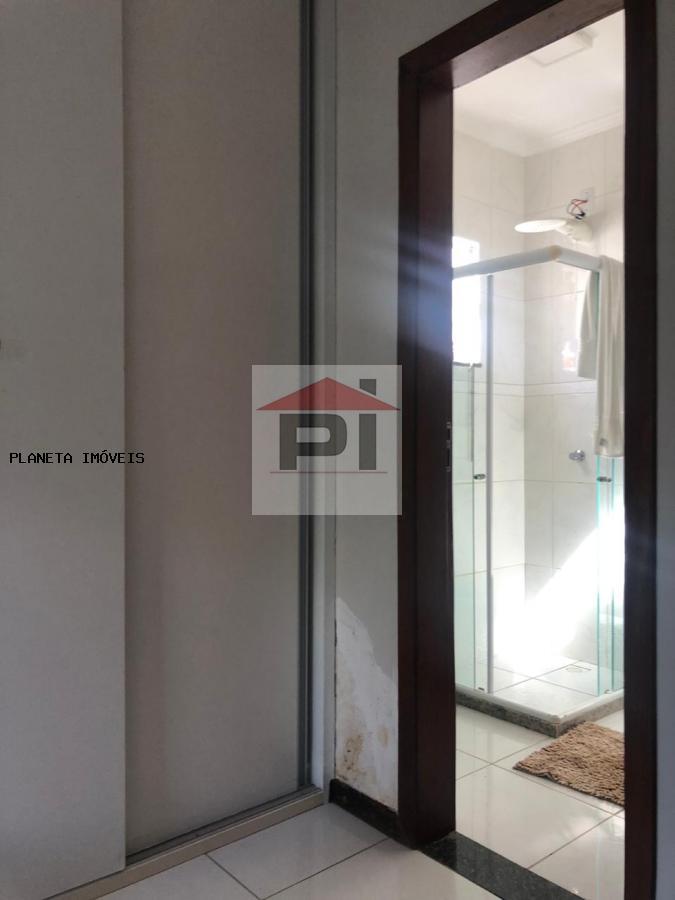 Casa de Condomínio à venda com 4 quartos, 177m² - Foto 14