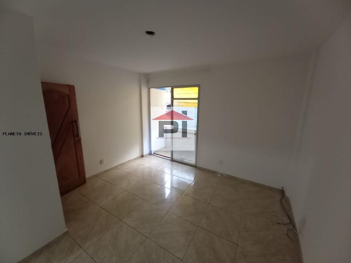 Apartamento à venda com 3 quartos, 70m² - Foto 1