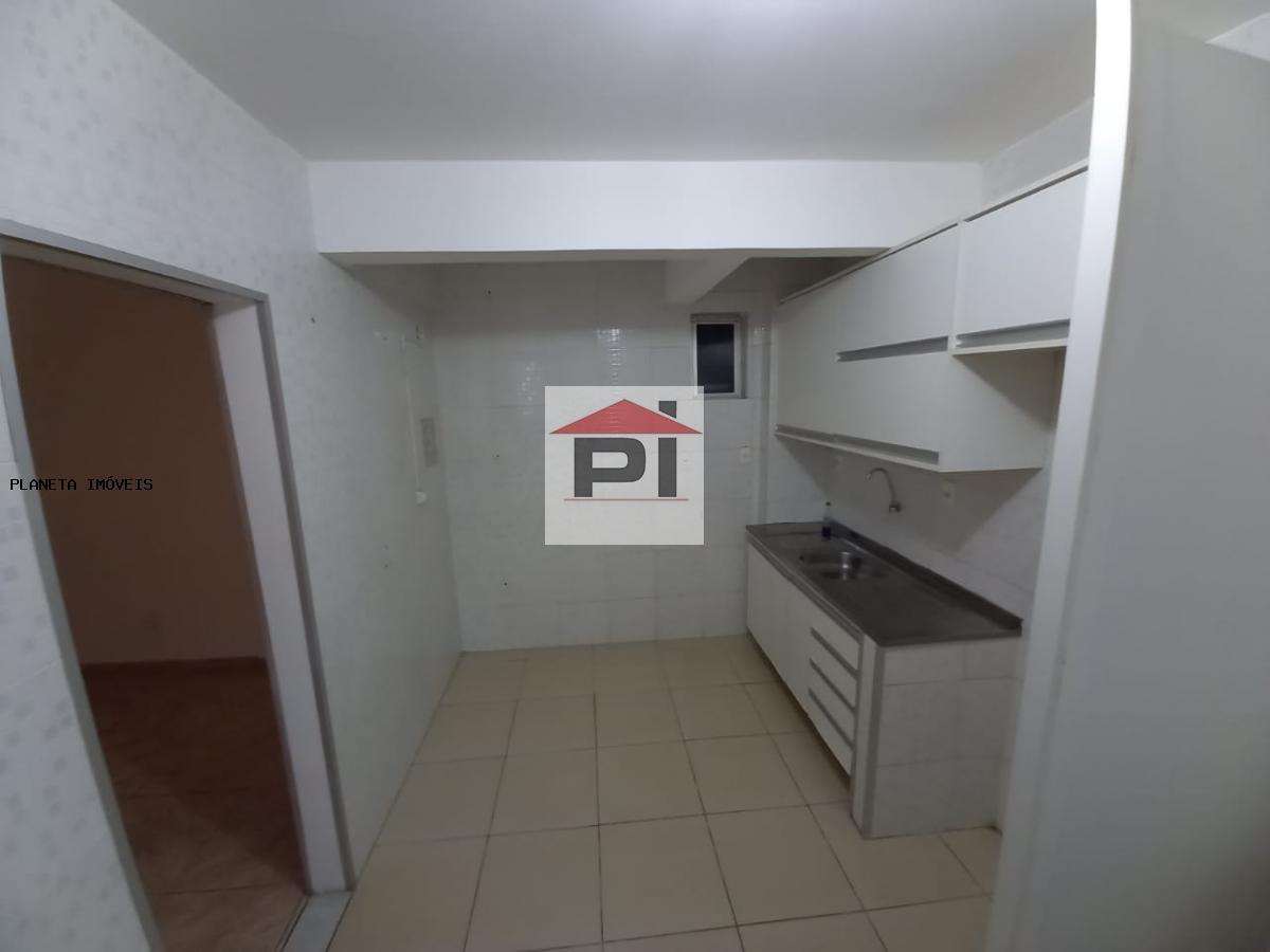 Apartamento à venda com 3 quartos, 70m² - Foto 19