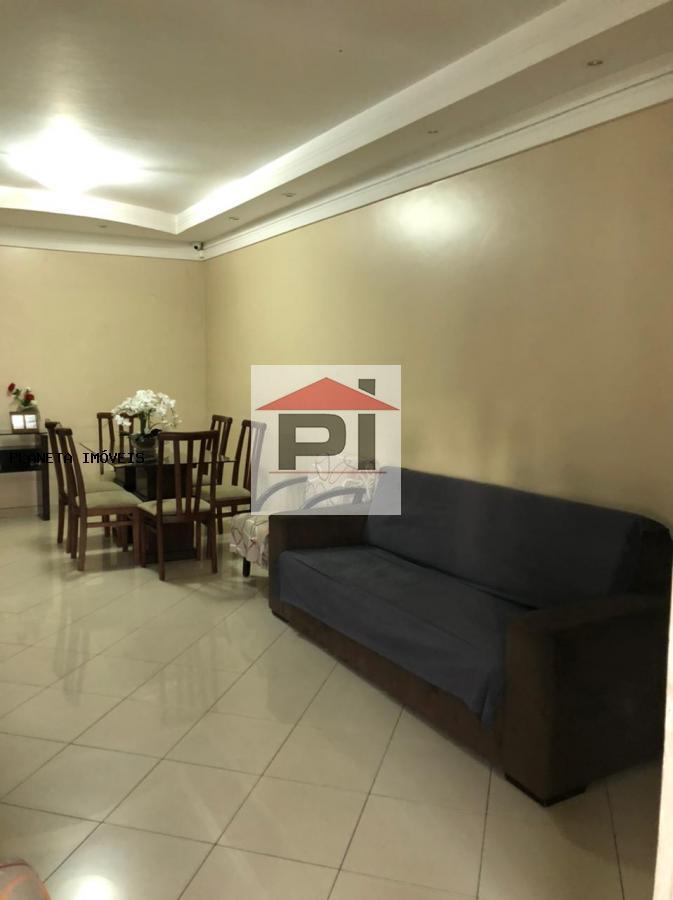 Apartamento à venda com 3 quartos, 145m² - Foto 2