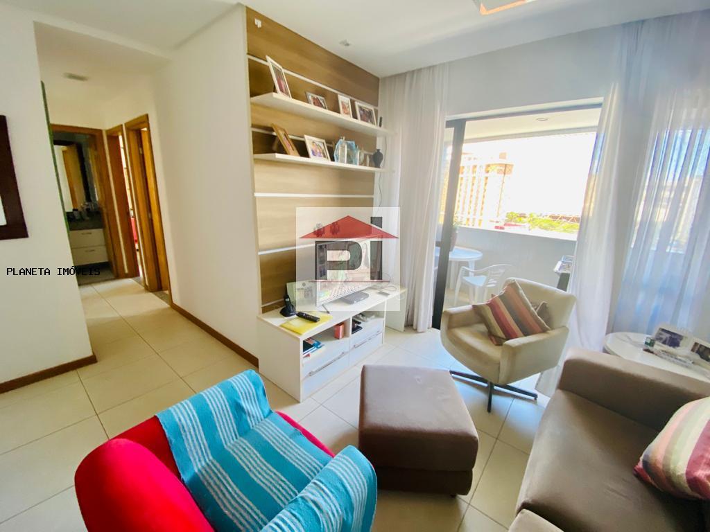 Apartamento à venda com 3 quartos, 74m² - Foto 2