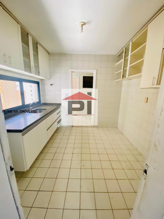 Apartamento à venda com 3 quartos, 110m² - Foto 10