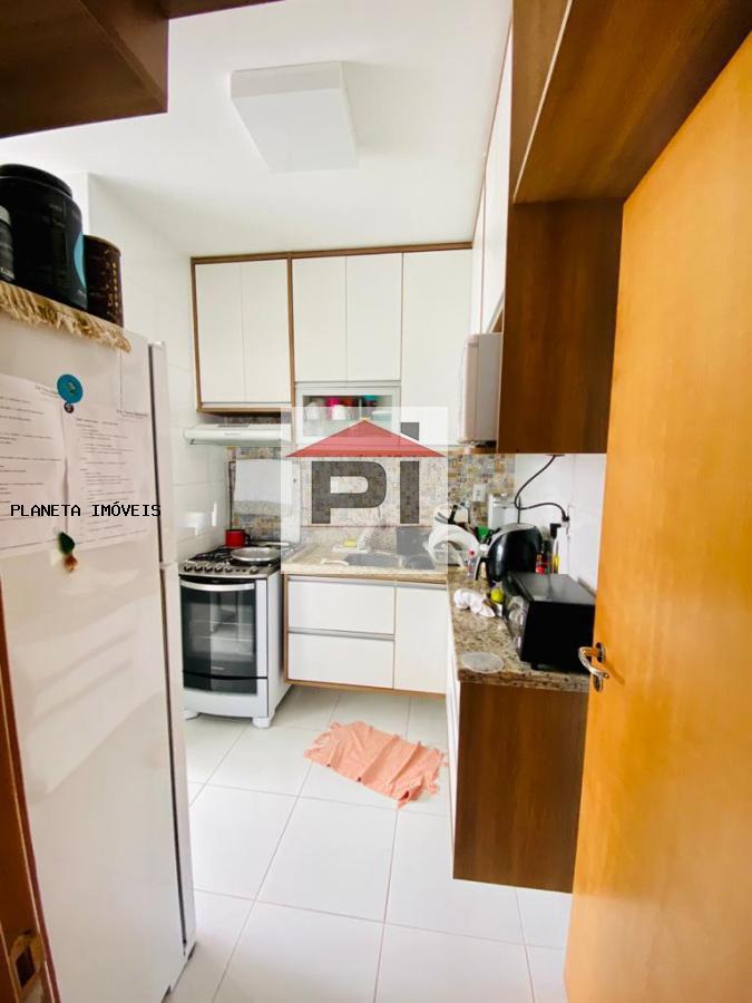 Apartamento à venda com 3 quartos, 76m² - Foto 3