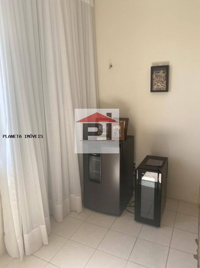 Apartamento à venda com 3 quartos, 86m² - Foto 3