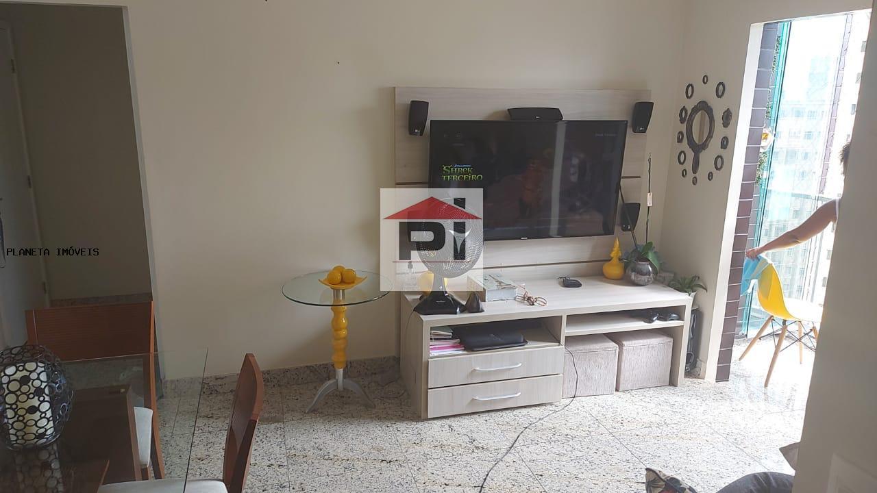 Apartamento à venda com 2 quartos, 65m² - Foto 3