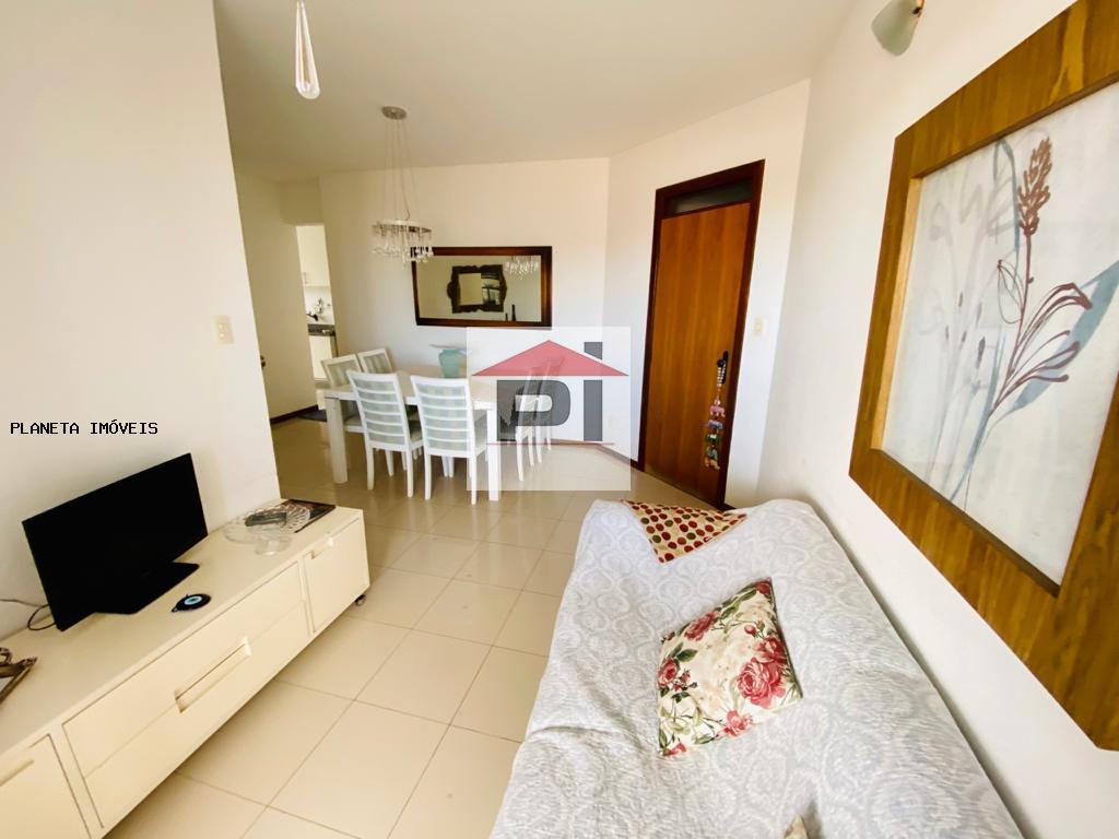 Apartamento à venda com 3 quartos, 74m² - Foto 2