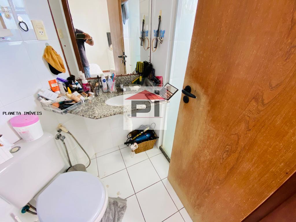 Apartamento à venda com 3 quartos, 74m² - Foto 8