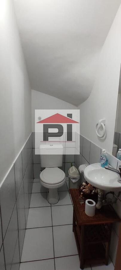 Casa de Condomínio à venda com 4 quartos, 220m² - Foto 11