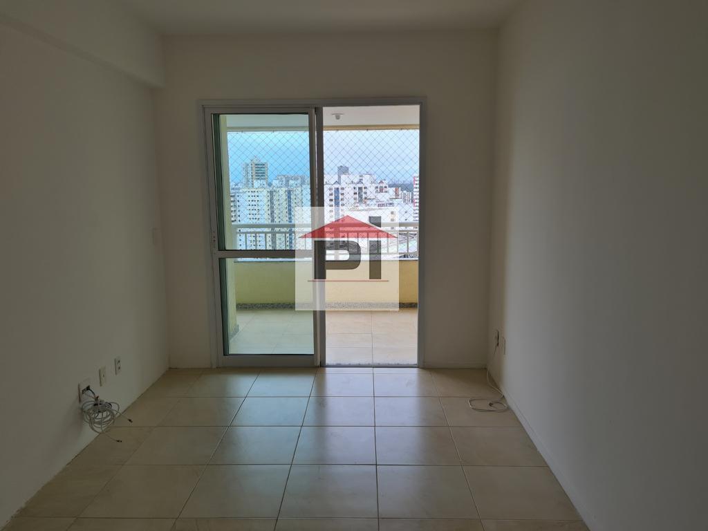 Apartamento à venda com 3 quartos, 73m² - Foto 1