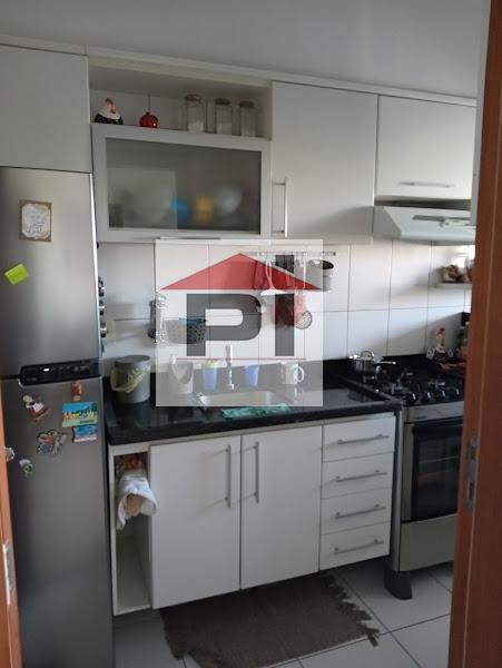 Apartamento à venda com 2 quartos, 60m² - Foto 16