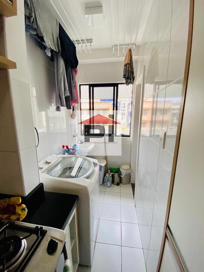 Apartamento à venda com 2 quartos, 65m² - Foto 11