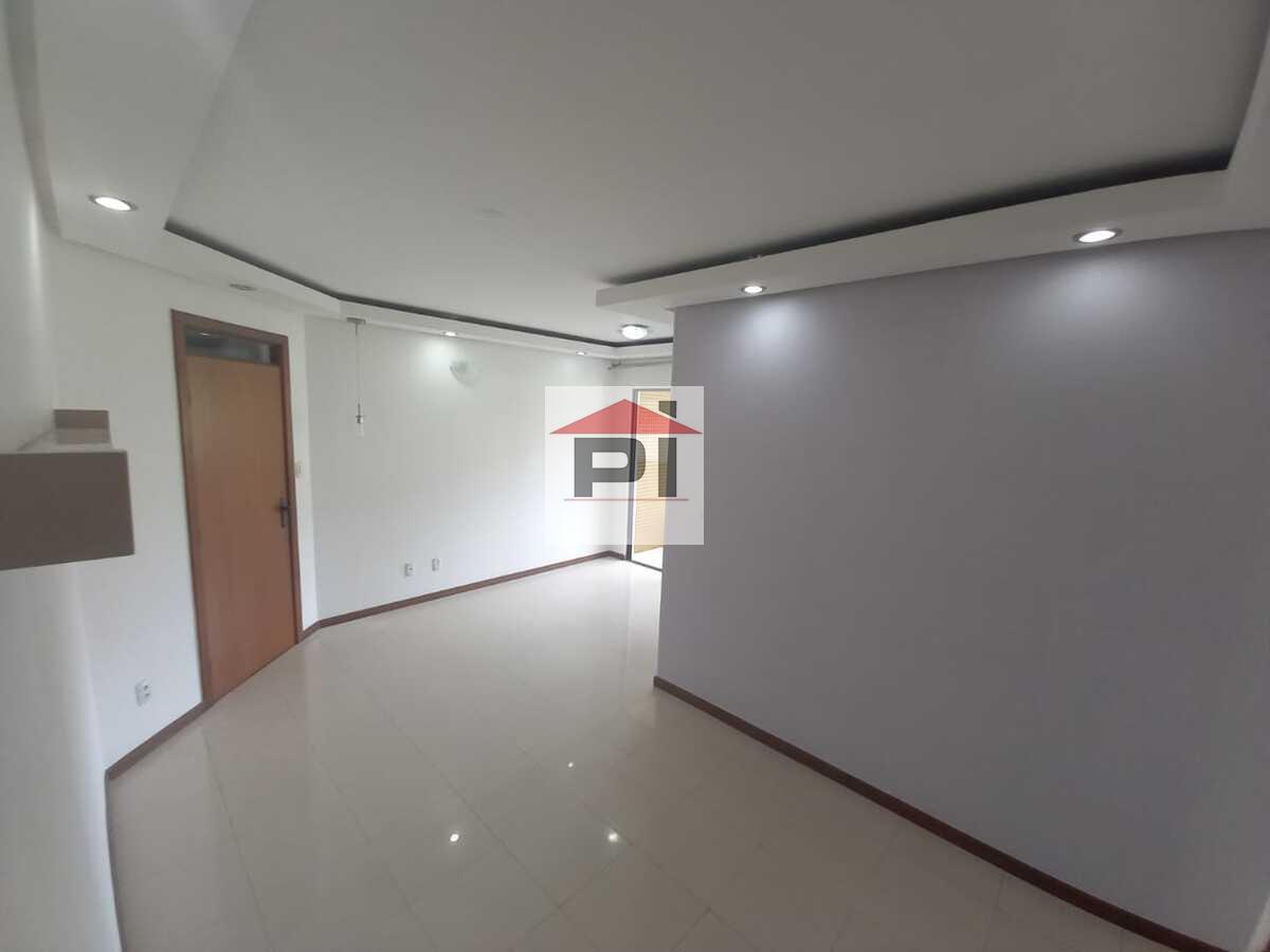 Apartamento à venda com 3 quartos, 74m² - Foto 1