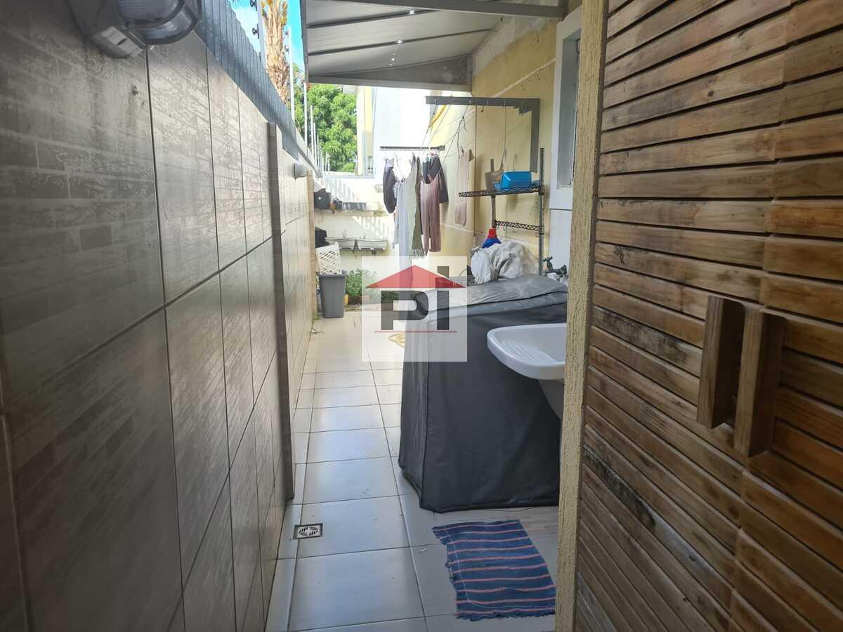 Casa de Condomínio à venda com 4 quartos, 179m² - Foto 13