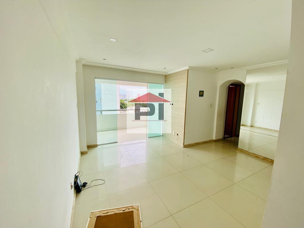 Apartamento à venda com 2 quartos, 72m² - Foto 2