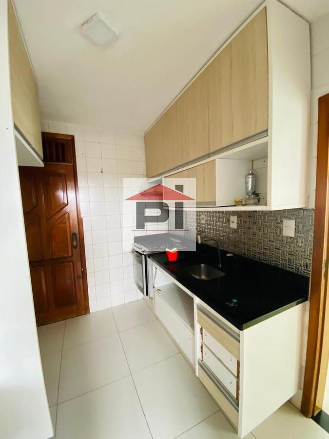 Apartamento à venda com 2 quartos, 72m² - Foto 4