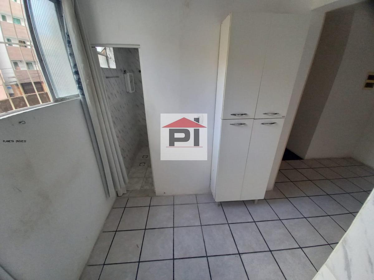 Apartamento à venda com 2 quartos, 80m² - Foto 10