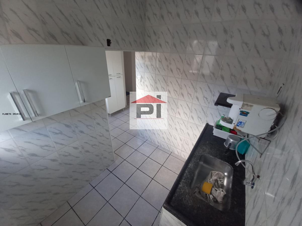 Apartamento à venda com 2 quartos, 80m² - Foto 13