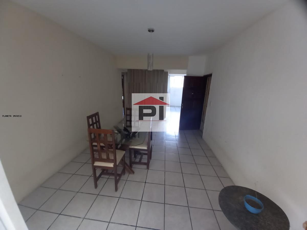 Apartamento à venda com 2 quartos, 80m² - Foto 3