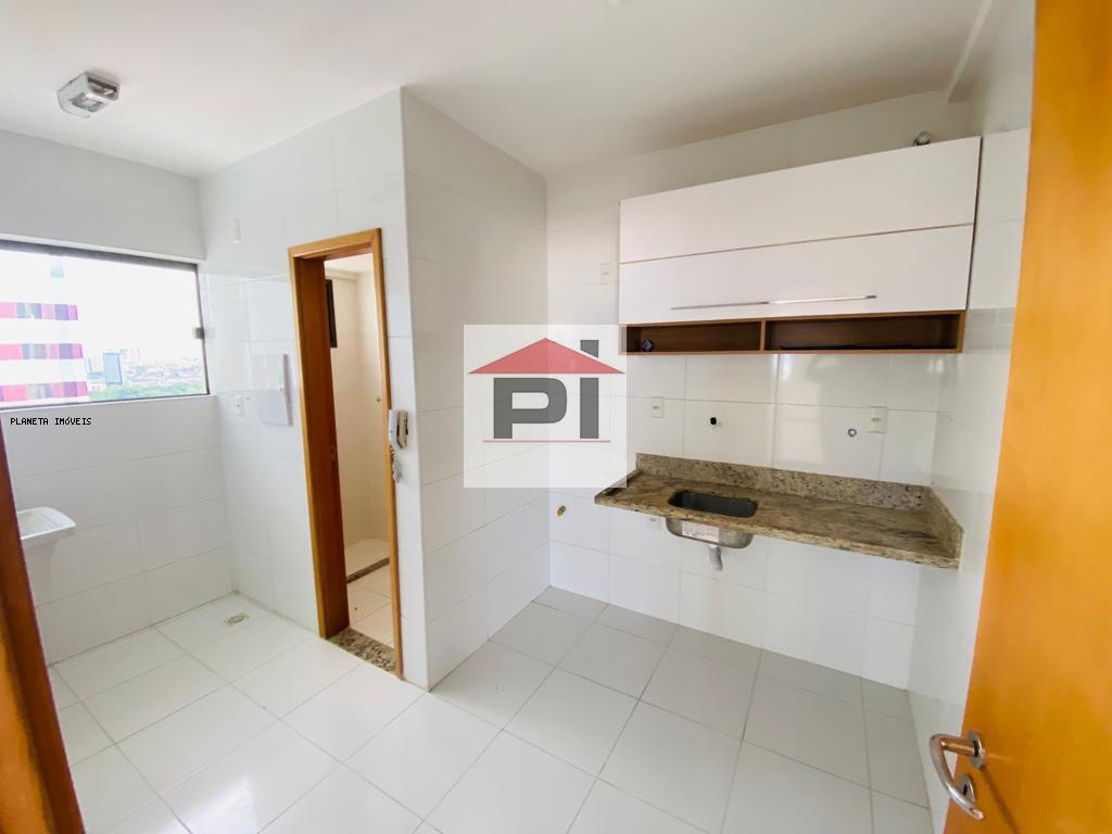 Apartamento à venda com 3 quartos, 76m² - Foto 4