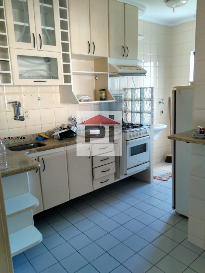 Apartamento à venda com 3 quartos, 70m² - Foto 12