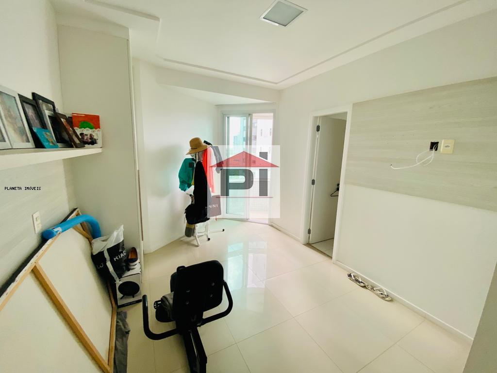 Apartamento à venda com 3 quartos, 205m² - Foto 19