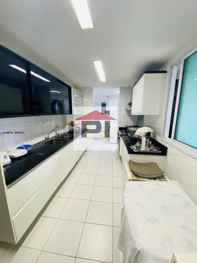 Apartamento à venda com 3 quartos, 205m² - Foto 22