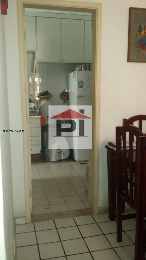 Apartamento à venda com 3 quartos, 82m² - Foto 3