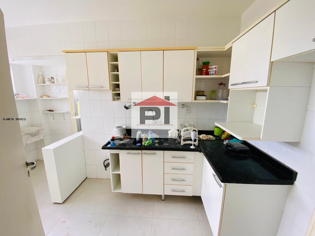 Apartamento à venda com 2 quartos, 68m² - Foto 3