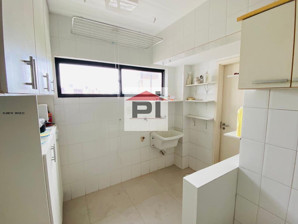 Apartamento à venda com 2 quartos, 68m² - Foto 5