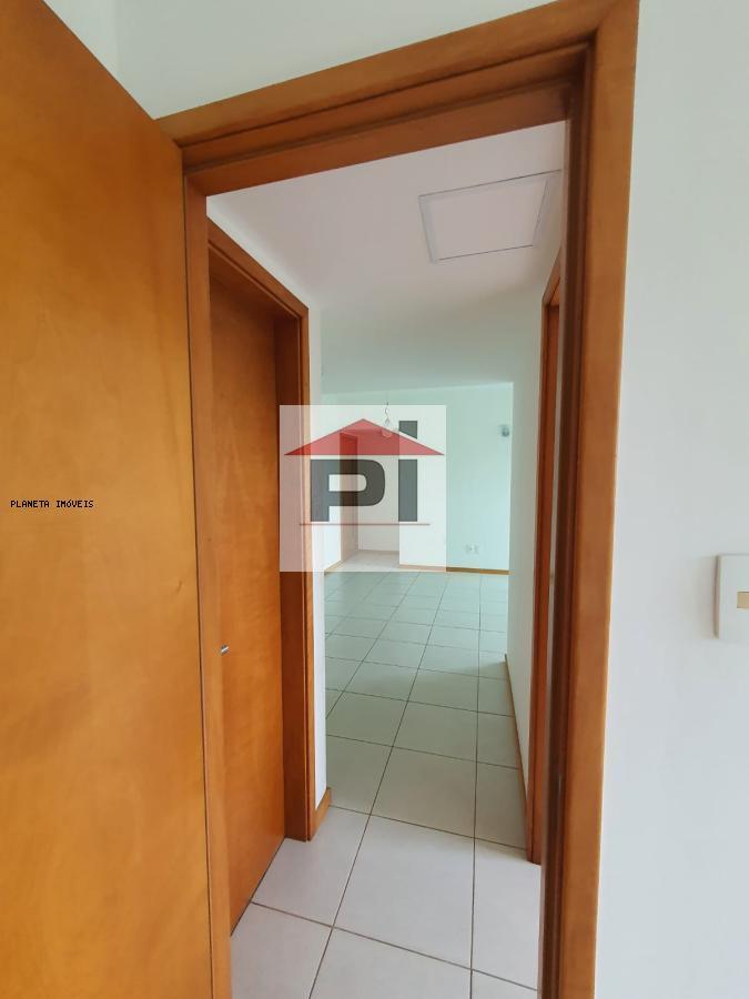 Apartamento à venda com 2 quartos, 67m² - Foto 6