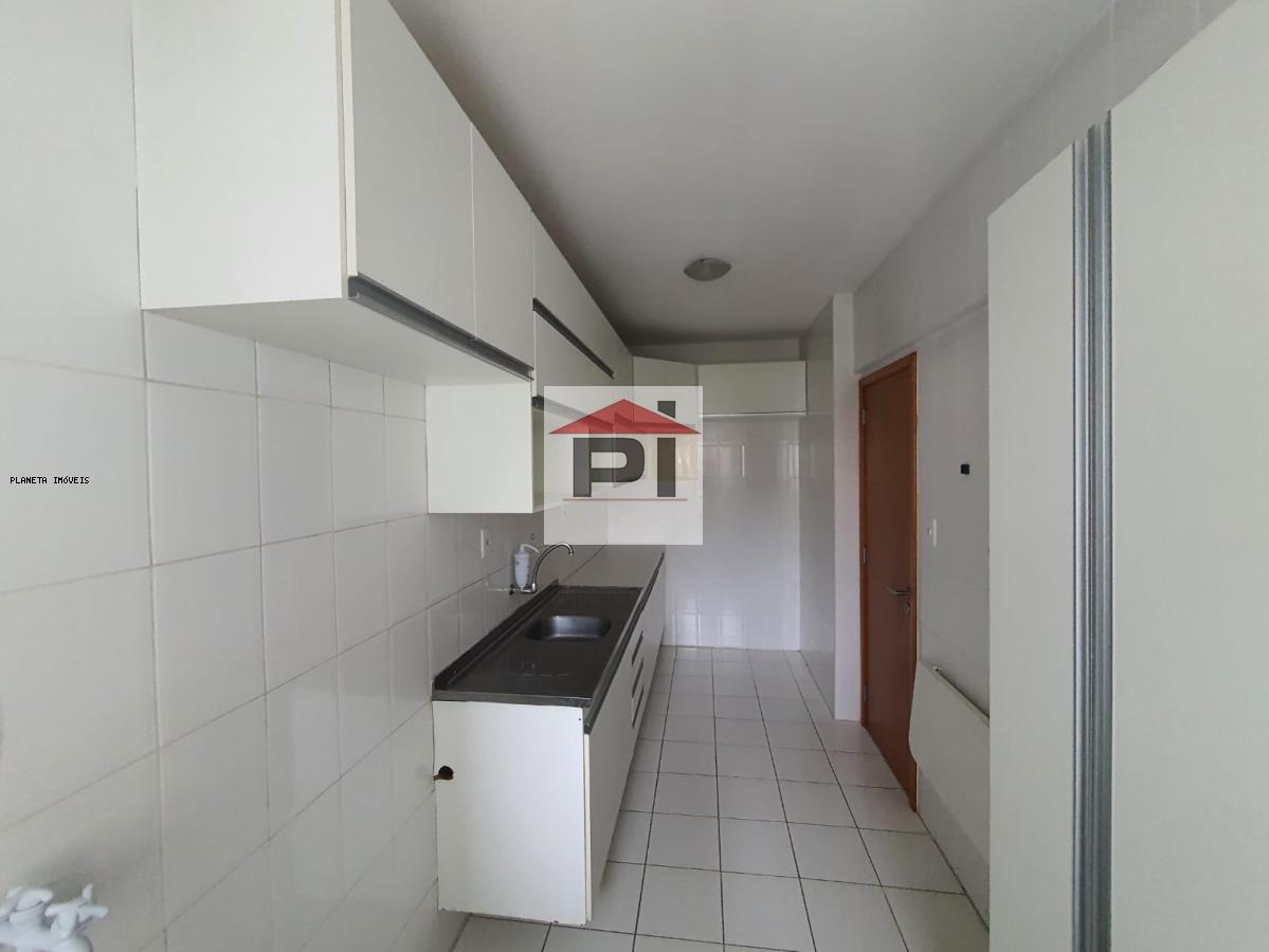 Apartamento à venda com 2 quartos, 67m² - Foto 9