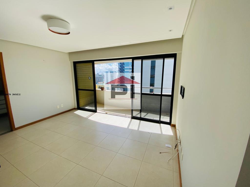 Apartamento à venda com 2 quartos, 68m² - Foto 2