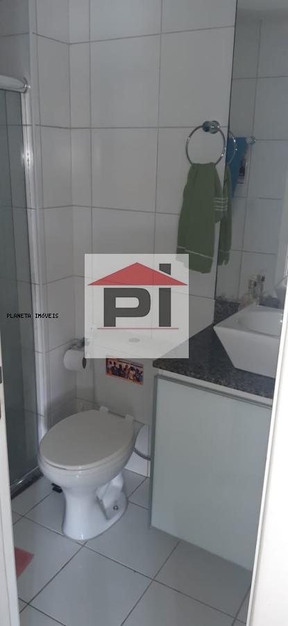 Apartamento à venda com 2 quartos, 72m² - Foto 17