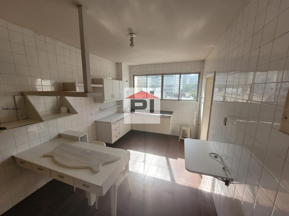 Apartamento à venda com 3 quartos, 145m² - Foto 12