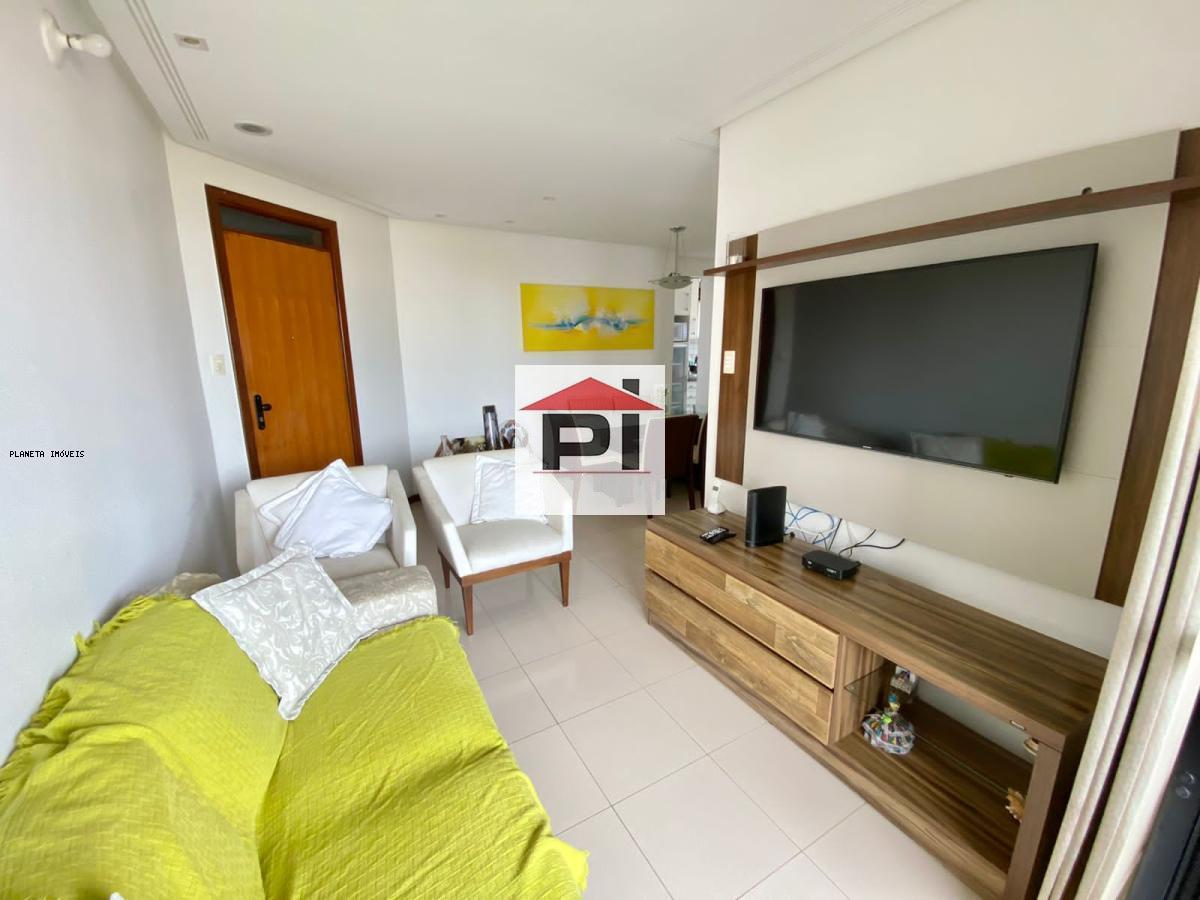 Apartamento à venda com 3 quartos, 72m² - Foto 2