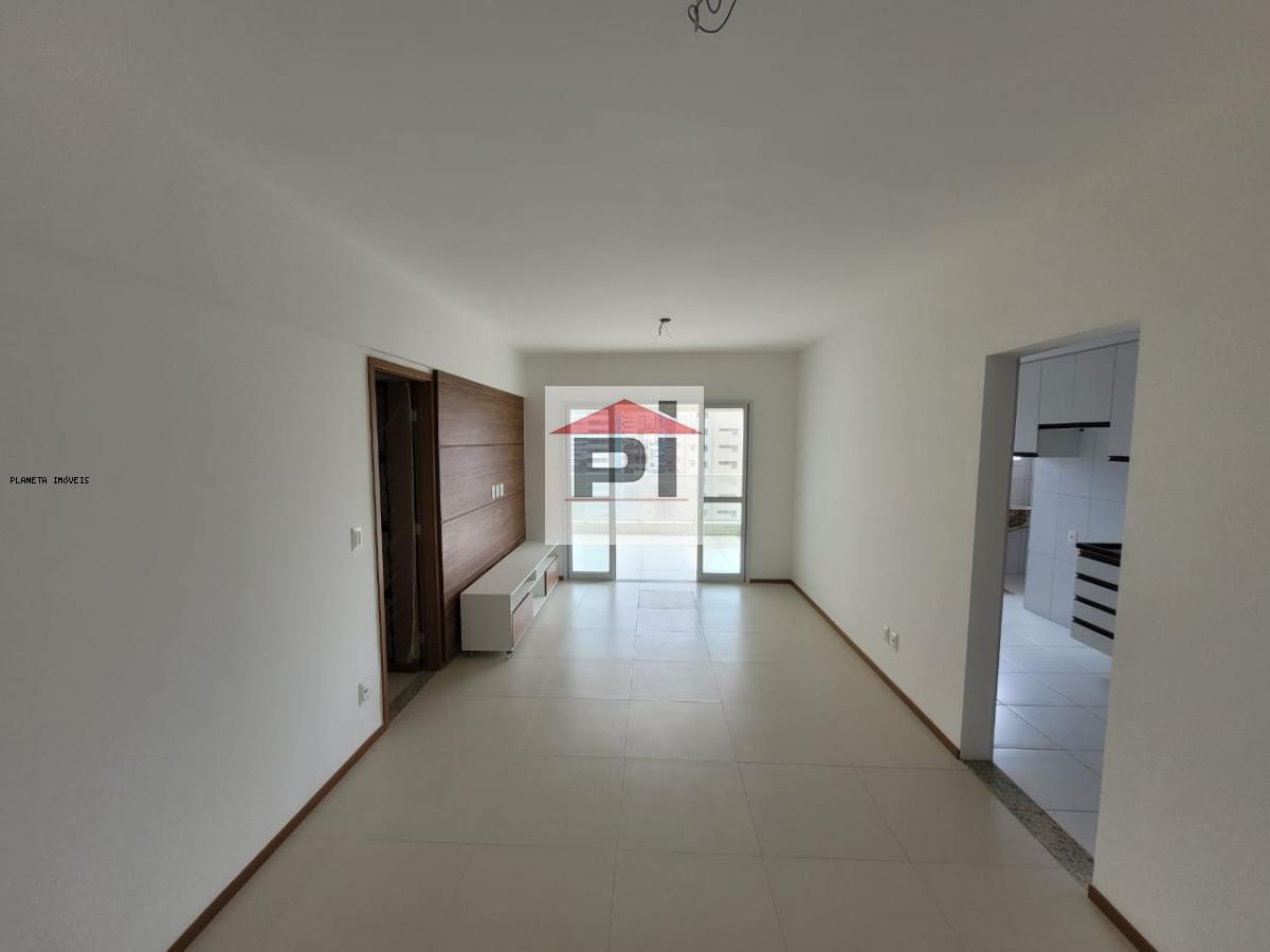 Apartamento à venda com 3 quartos, 109m² - Foto 1